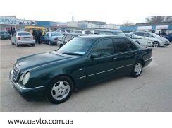 Mercedes-Benz E 230