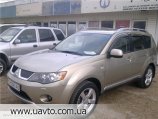 Mitsubishi Outlander XL