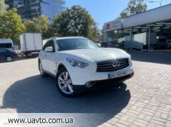 Infiniti QX70