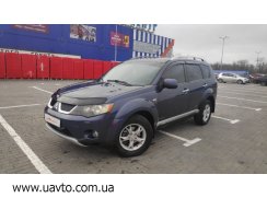 Mitsubishi Outlander XL